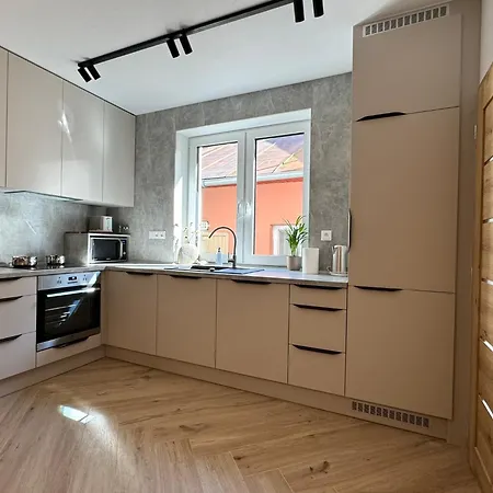 Daily Living - V Centre Varina, Free Parking Appartement